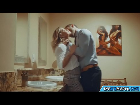❤️ когда грудастая блондинка соблазняет тебя в общественном туалете ❌ Порно видео на порно сайте myteporn.ru ❤